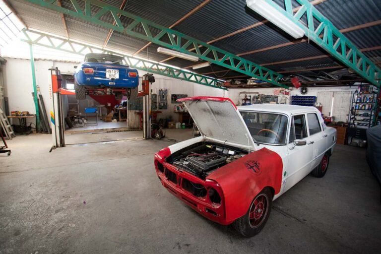 alfa romeo en taller mecanico profesional