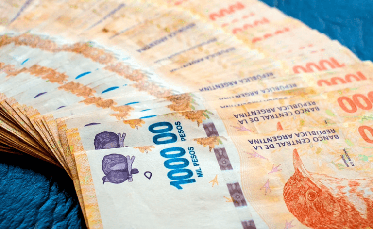 Cuánto cobran los bancos en Argentina por el mantenimiento de cuenta 12 bancos en argentina dinero y tarifas