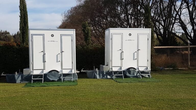 Dónde encontrar baños químicos en San Juan para eventos y obras 19 banos quimicos en evento al aire libre