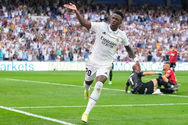 celebracion de un gol en un estadio