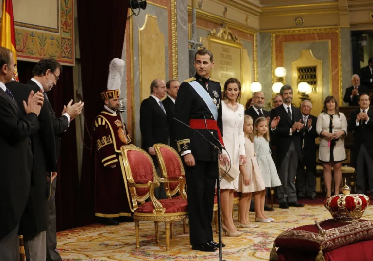 ceremonia de coronacion de un rey espanol