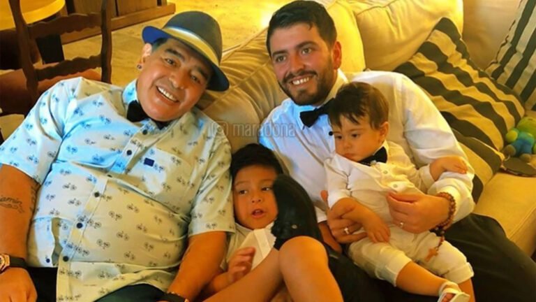 diego maradona con sus hijos