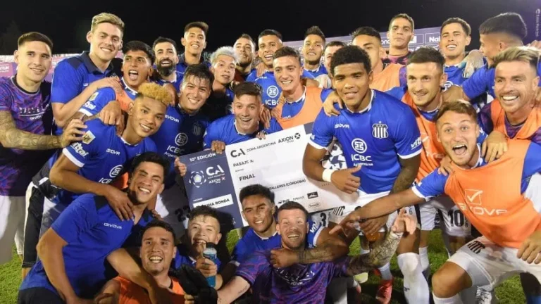 equipos argentinos celebrando en la libertadores