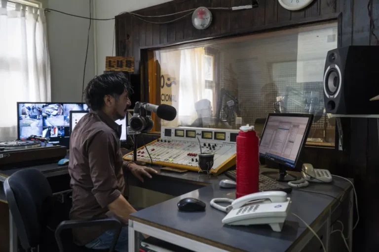 estudio de radio en bariloche