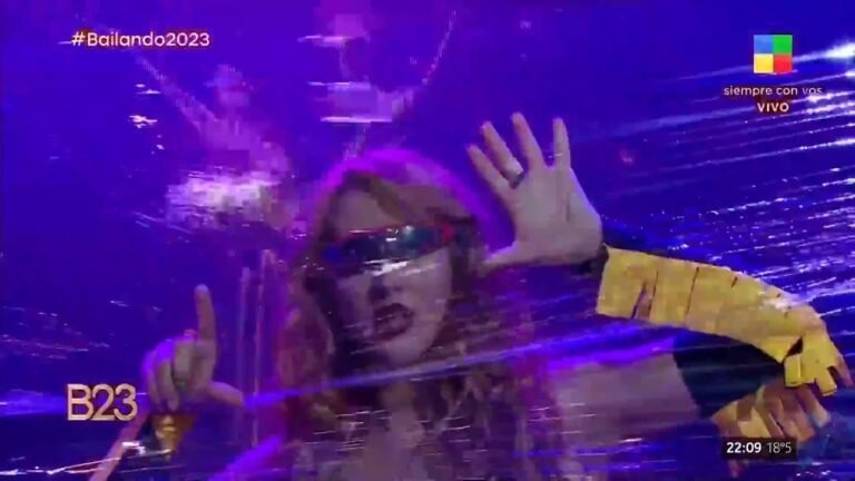 flor vigna en una actuacion en vivo