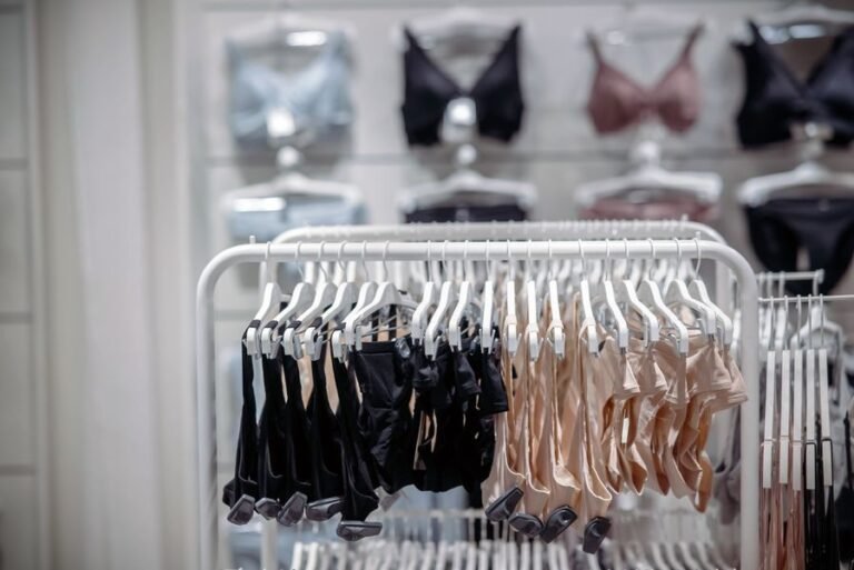 lenceria elegante en un entorno acogedor