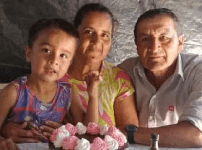 loan pena en accion durante un partido