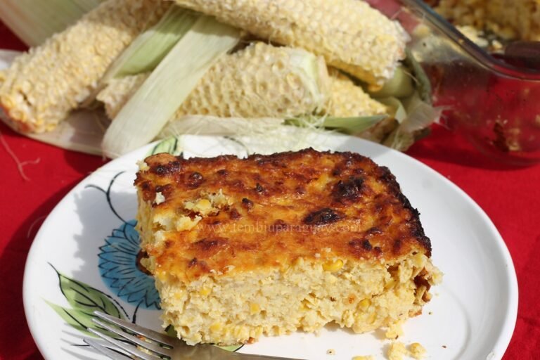 mesa con ingredientes del chipa guazu