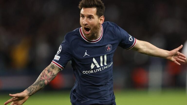 Cuál fue el gol de Messi en el PSG que emocionó a los fanáticos 11 messi celebrando un gol en el psg