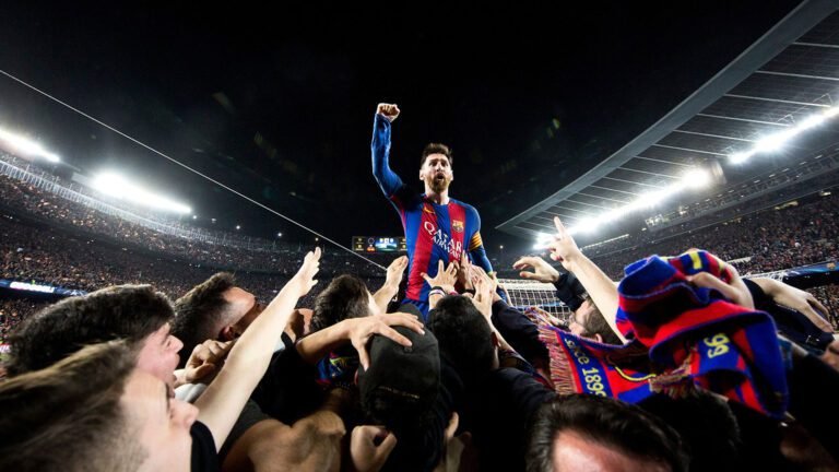 messi celebrando un gol historico