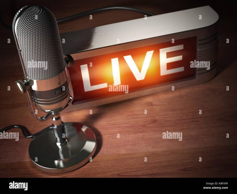 microfono vintage en estudio de radio