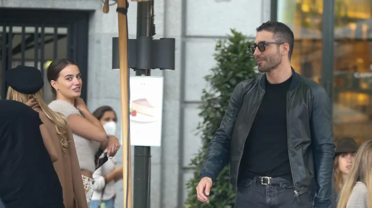 miguel angel silvestre y lali juntos sonriendo
