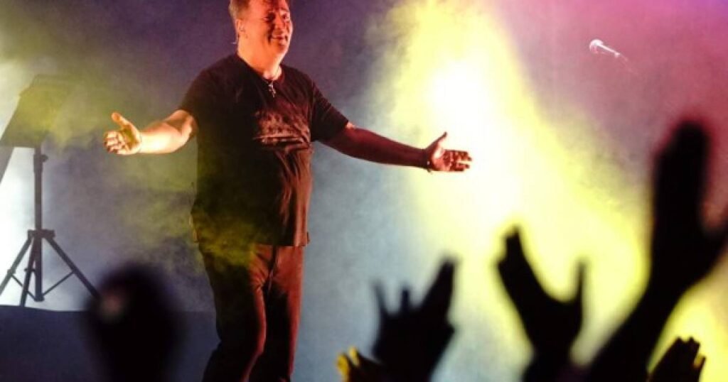 Quién es Miguel Mateos y qué significa “Zas, tira para arriba”