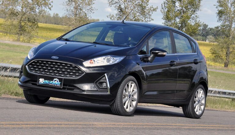 motor ford fiesta kinetic en primer plano