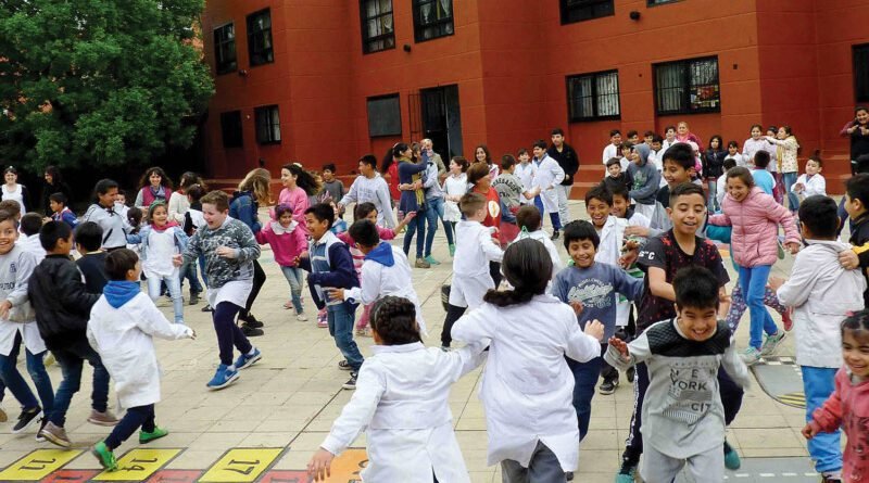 A qué colegio asisten los hijos de Pampita en Argentina 3 A qué colegio asisten los hijos de Pampita en Argentina