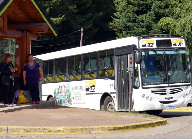 parada de bus en villa la angostura
