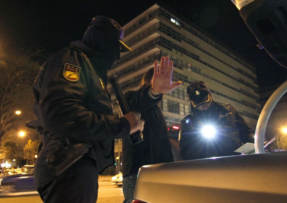 Qué novedades policiales hay en las últimas noticias de Aire de Santa Fe 1 patrullas policiales en accion nocturna