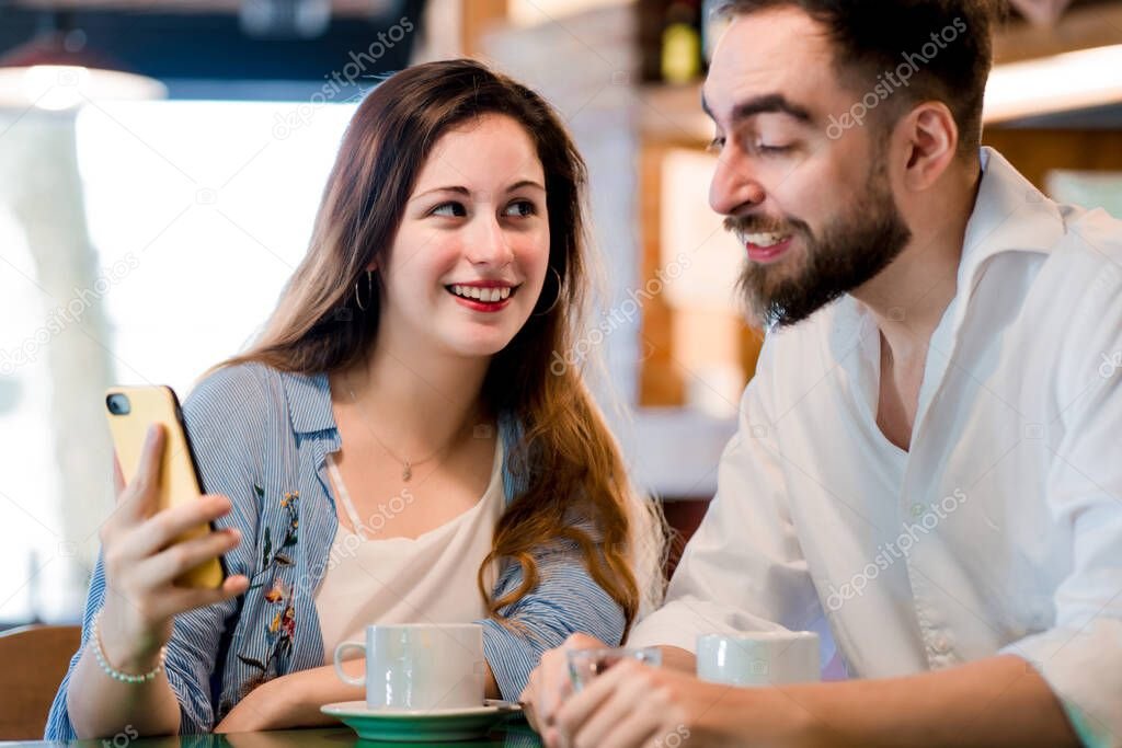 Cómo puedo transcribir audio a texto en WhatsApp de forma sencilla