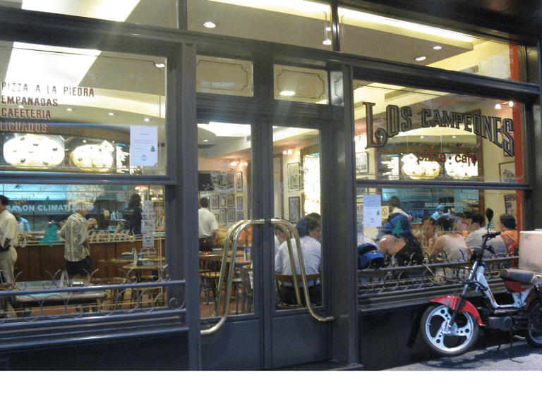 pizzeria acogedora en barracas buenos aires