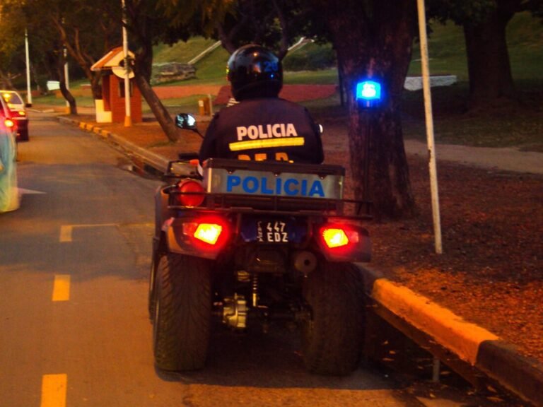 policia patrullando calles de villaguay