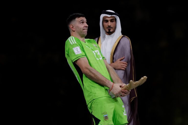 portero celebrando un gran atajado