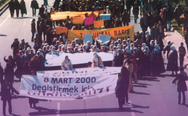 protestas en argentina en los anos 2000