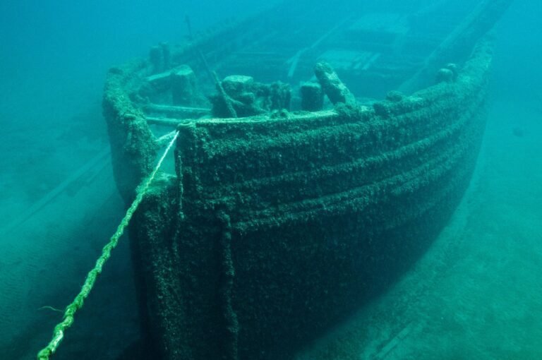 restos del titanic en el fondo marino