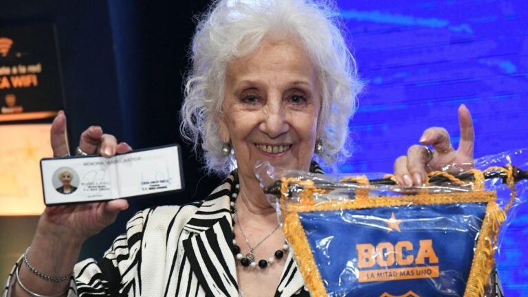 retrato de estela de carlotto sonriente