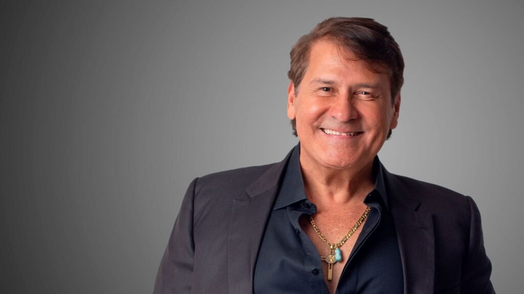 Quién fue el cantante de la Agrupación Marilyn que falleció recientemente 1 retrato de un cantante de musica tropical