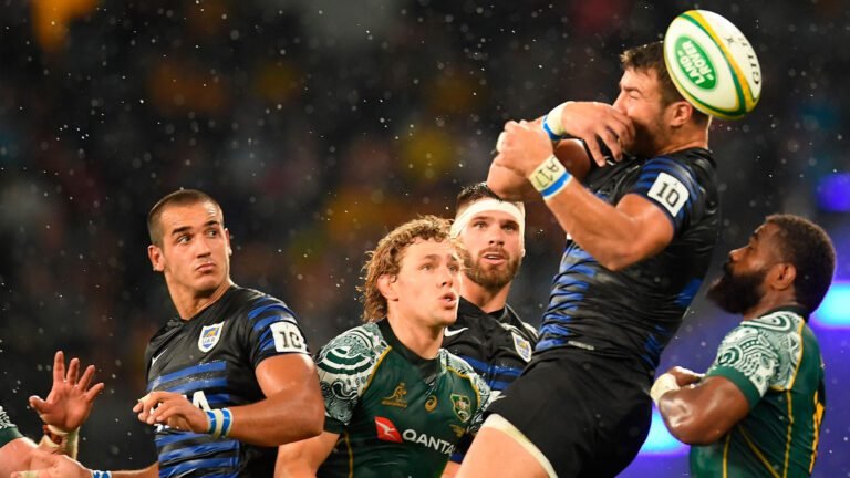 rugby con homenaje a maradona en el campo