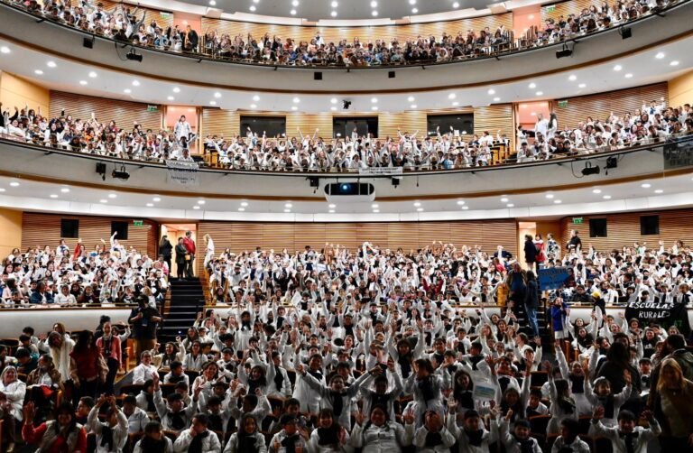 teatro liceo con publico entusiasta