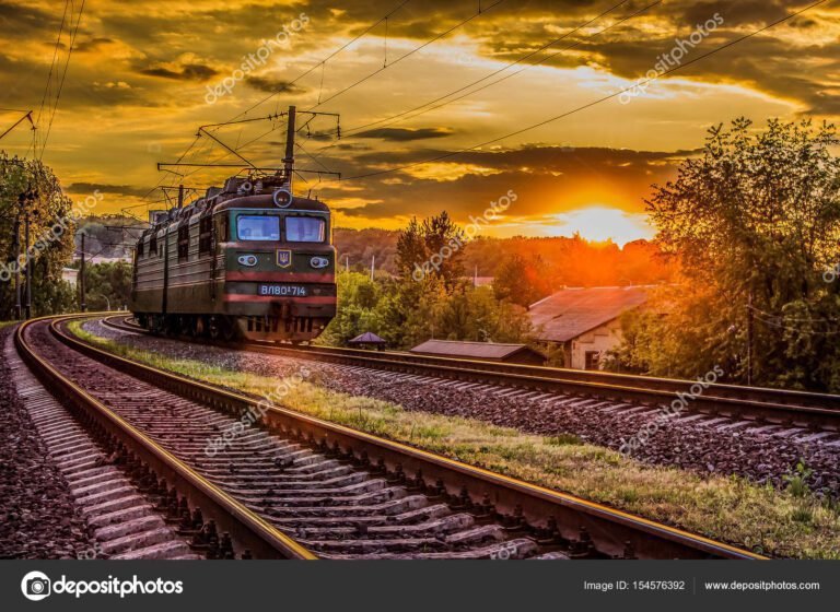 tren en movimiento con paisaje de fondo