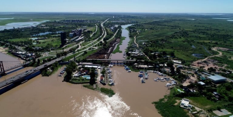 Por qué se llama Vuelta de Obligado y qué sucedió en este lugar 19 vista panoramica del rio parana en obligado